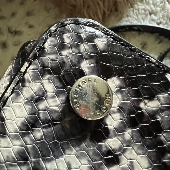 Michael Kors Handbag - Picture 5 of 6